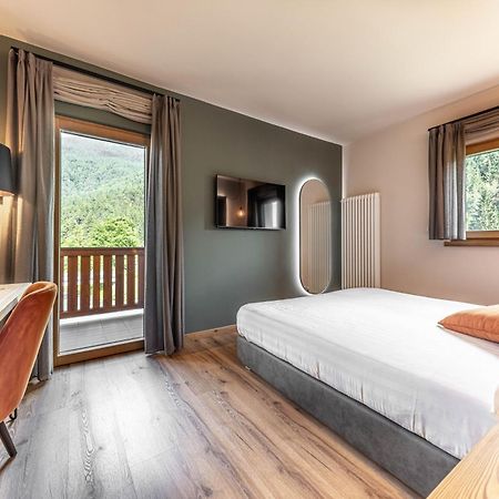 Hotel Laste' Caldes ภายนอก รูปภาพ