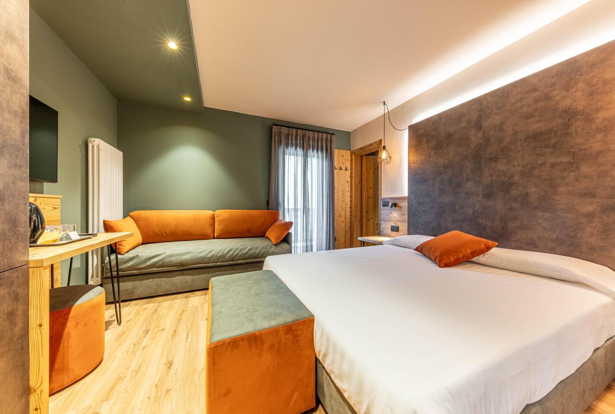 Hotel Laste' Caldes ภายนอก รูปภาพ